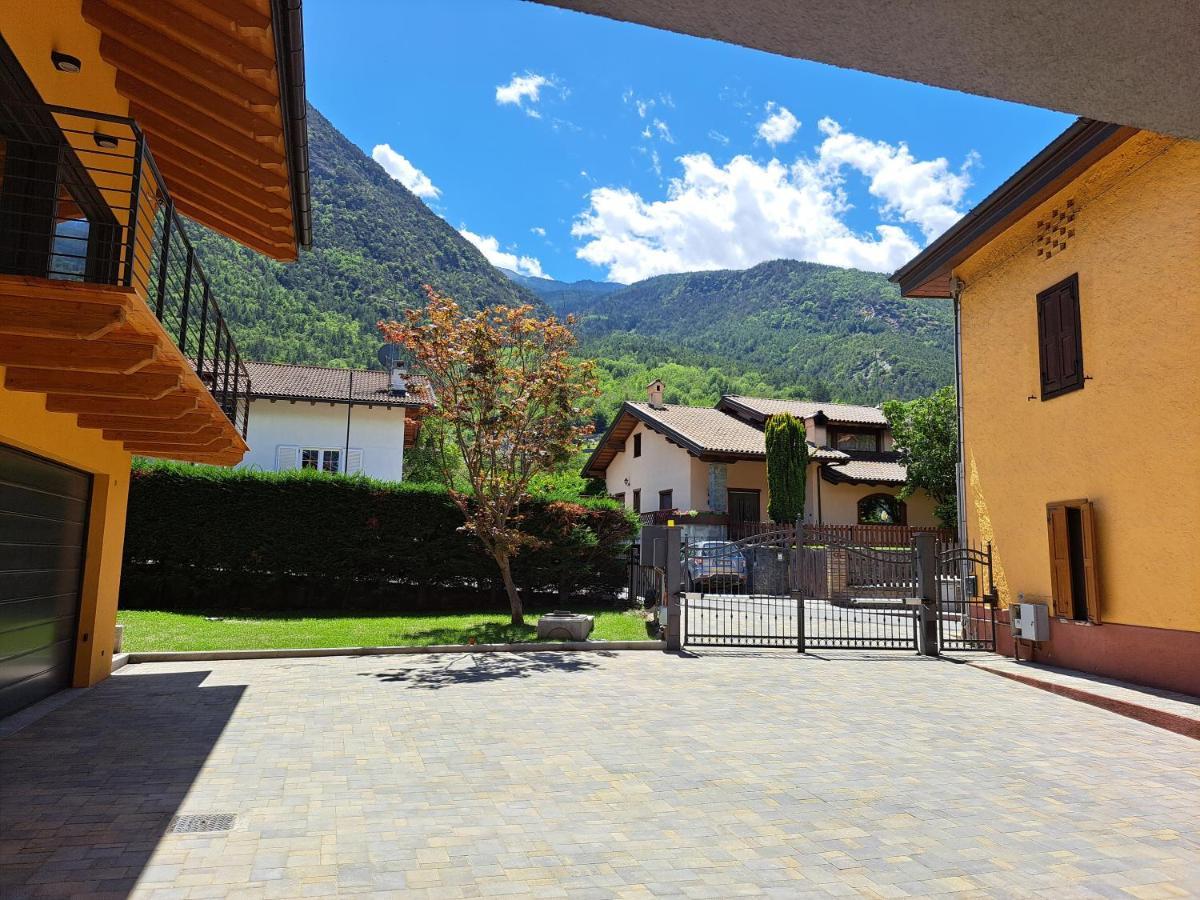La Maison De Chantal Fénis Exterior foto