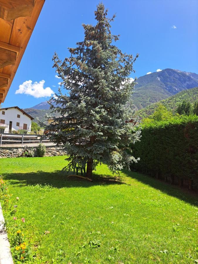 La Maison De Chantal Fénis Exterior foto