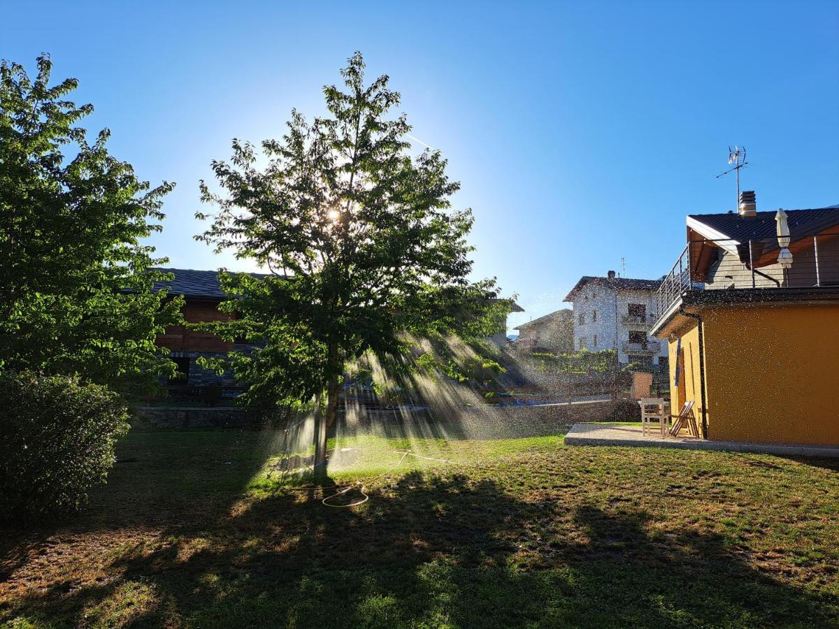 Ferienwohnung La Maison De Chantal Fénis Exterior foto