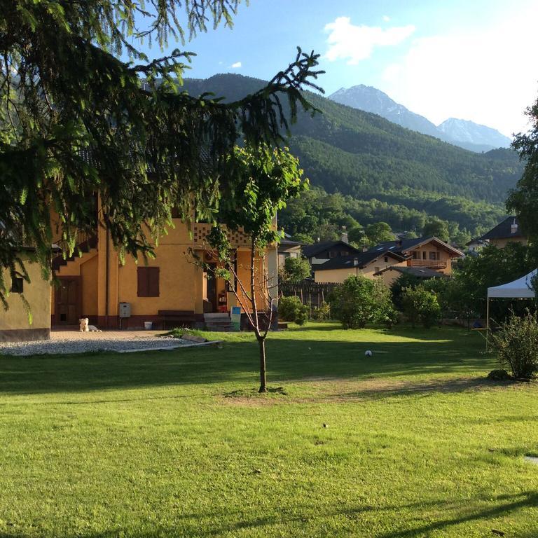 Ferienwohnung La Maison De Chantal Fénis Exterior foto